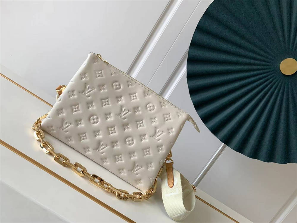 Louis Vuitton M57790 M57793 Coussin 26 x 20 x 12 cm 2025 new 